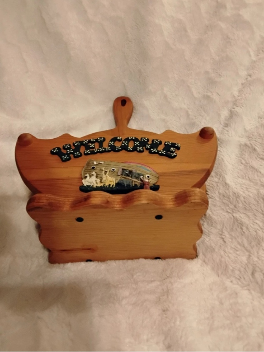 Wooden Vintage Wall Accent Decor Paper Plate Holder with Noah's Ark Cottagecore - Picture 6 of 6